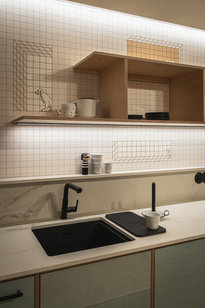 Deante SILIA Design-Küchenarmatur mit ausziehbarer Handbrause Schwarz