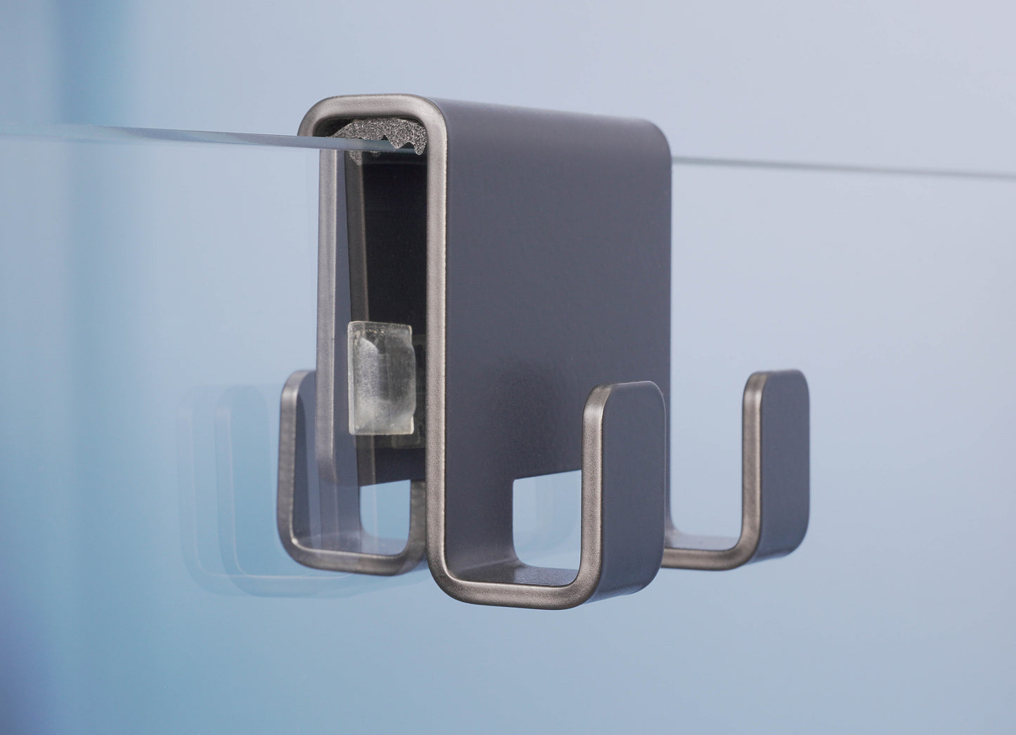 Deante MOKKO Bademantelhaken für Walk-In-Duschkabinen dreifach Schwarz