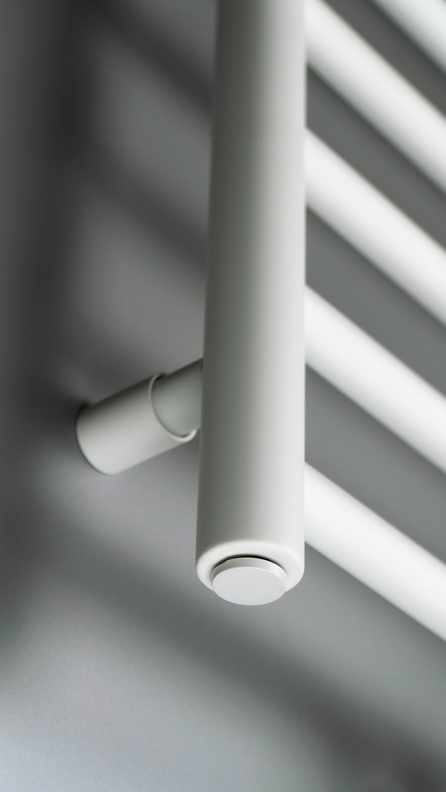 Deante SILIA Badheizkörper Handtuchwärmer Höhe 121 cm Weiß