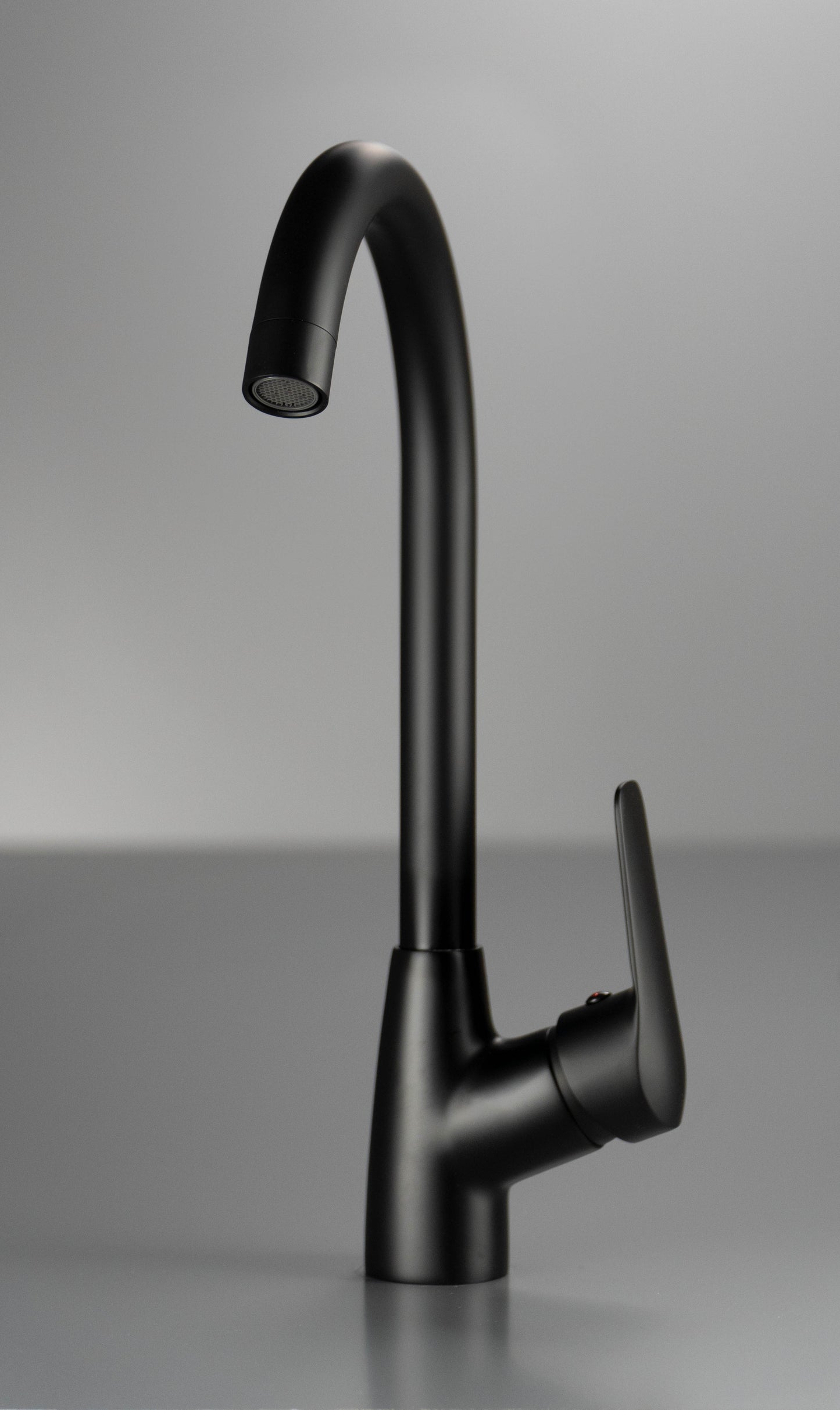 Deante BORO Küchen-Wasserhahn Einhebel-Spültischarmatur hoher Auslauf Schwarz