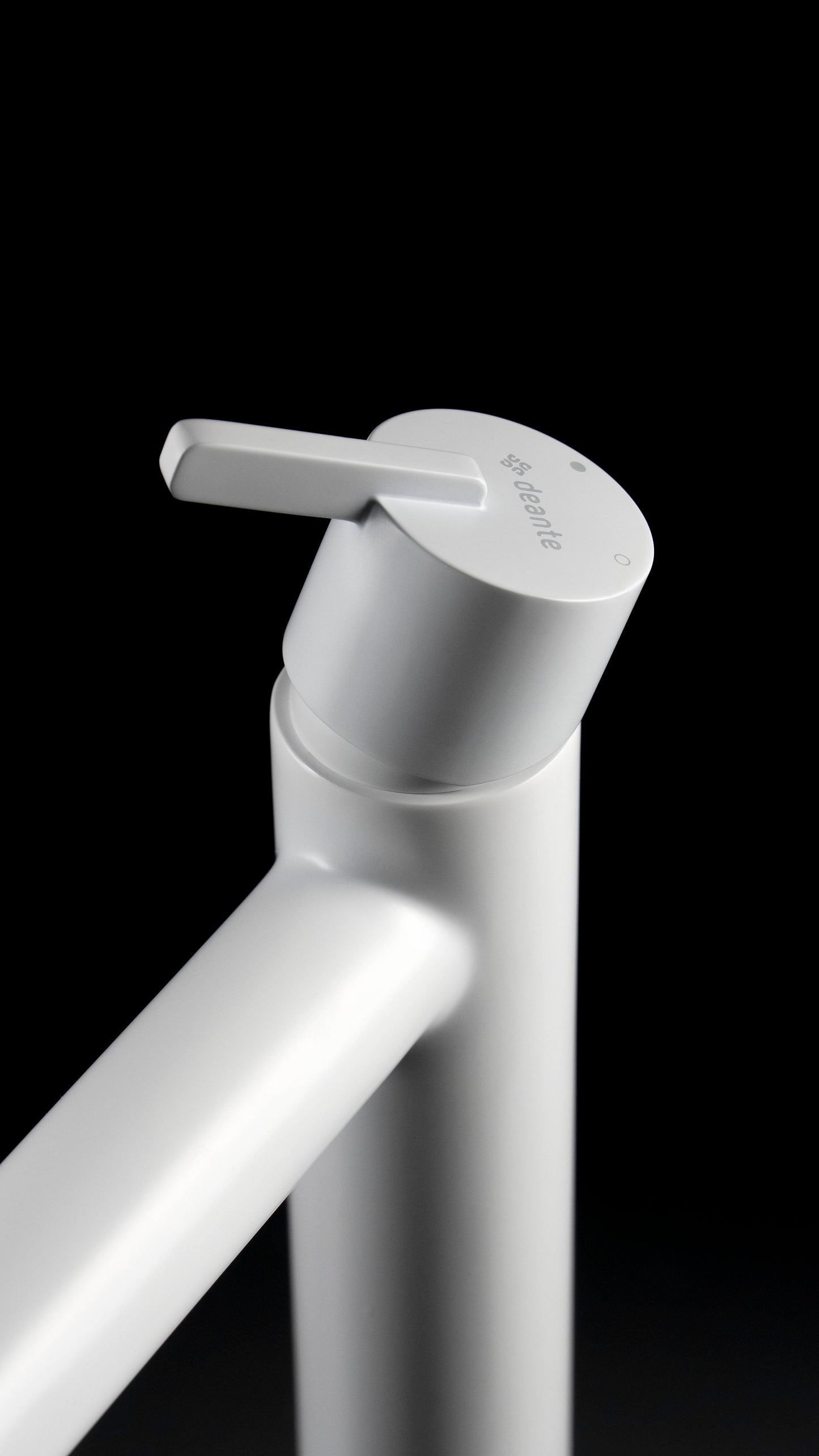 Deante SILIA Design-Waschtischarmatur hoch mit Hebel oben Weiß