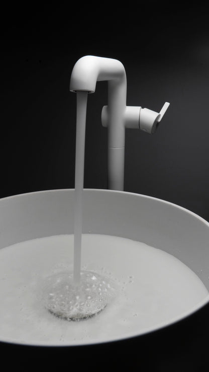 Deante SILIA Design-Waschbeckenarmatur freistehend Weiß