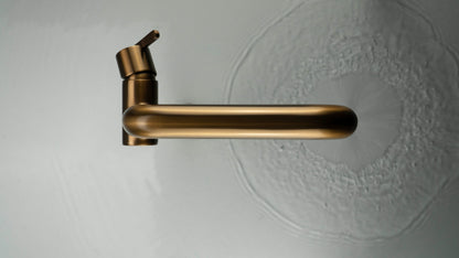 Deante SILIA Design-Waschtischarmatur hoch mit Hebel seitlich Bronze gebürstet