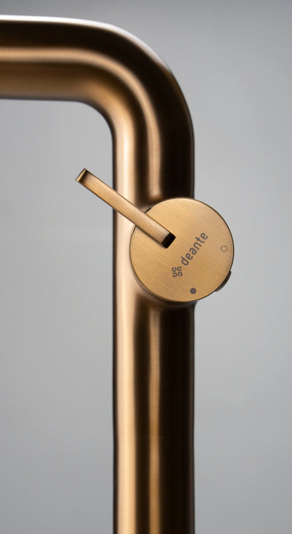 Deante SILIA Design-Waschtischarmatur hoch mit Hebel seitlich Bronze gebürstet