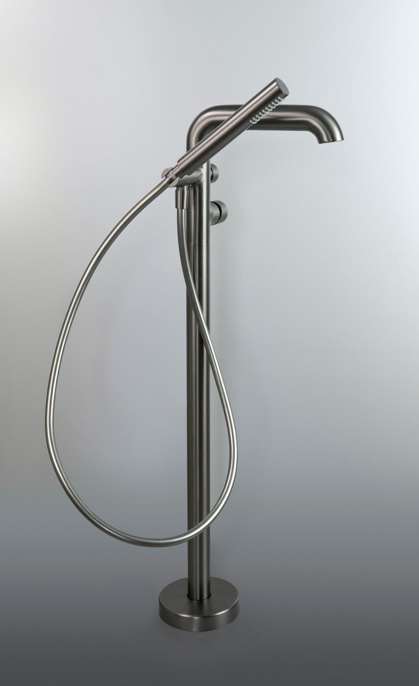 Deante SILIA Wannenarmatur freistehend mit Duschset L-Auslauf Titanium