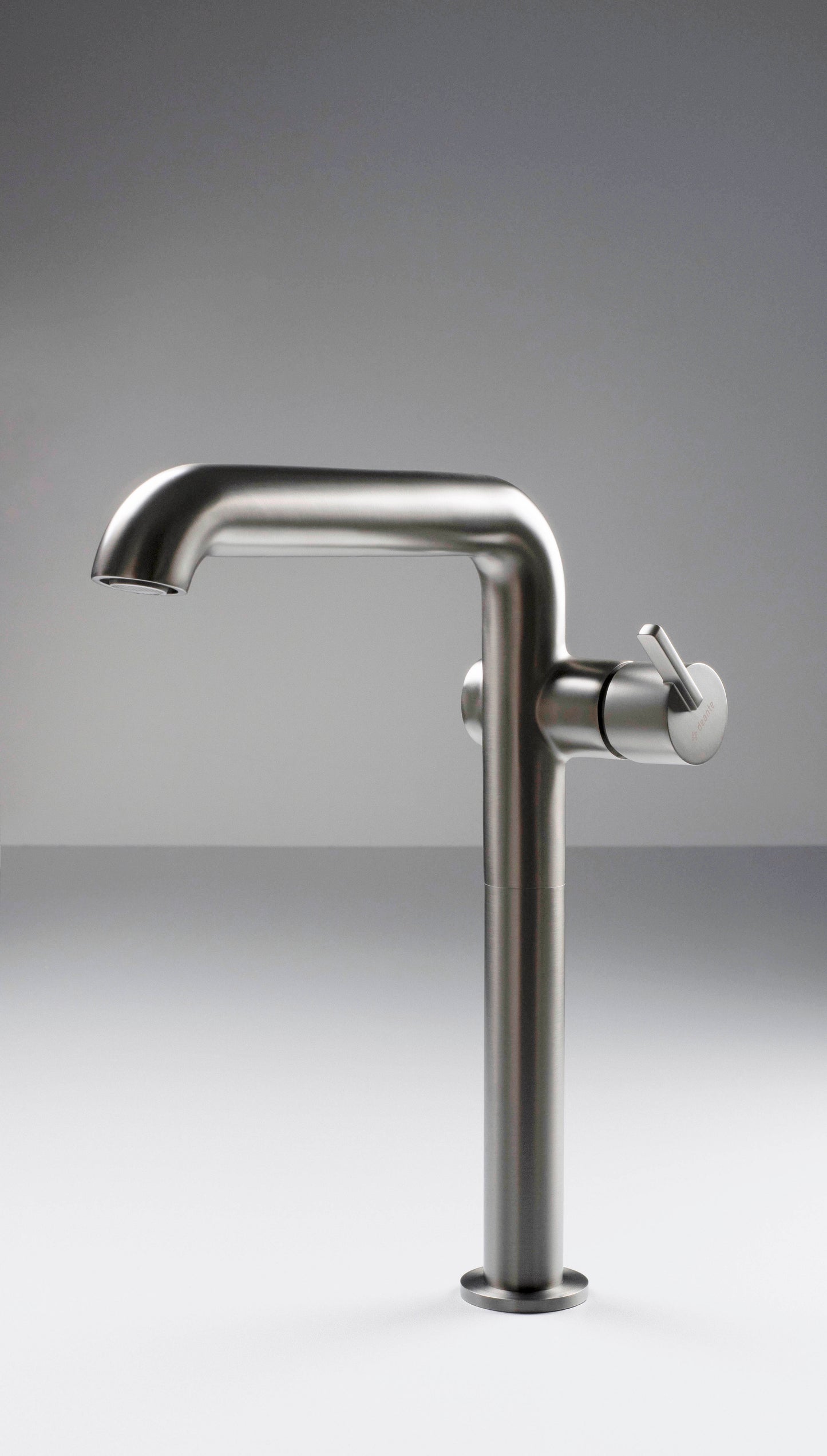 Deante SILIA Design-Waschtischarmatur hoch mit Hebel seitlich Titanium