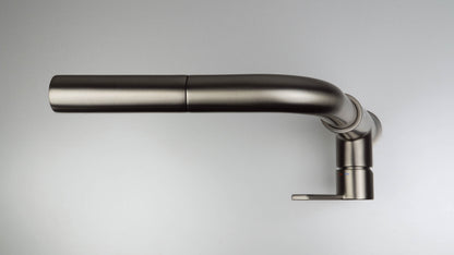 Deante SILIA Design-Küchenarmatur mit ausziehbarer Handbrause Titanium