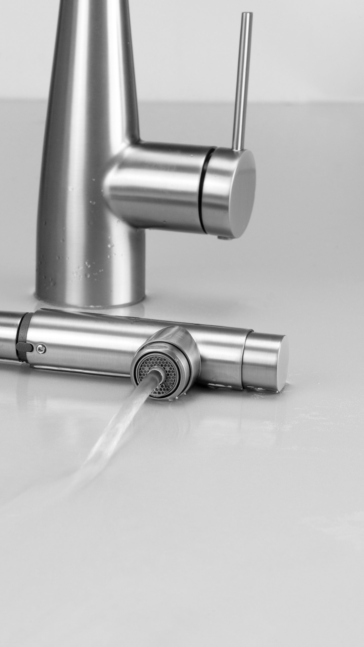 Deante ERIDAN Küchenarmatur mit Wasserfilteranschluss ausziehbar mit Brause Stahl gebürstet