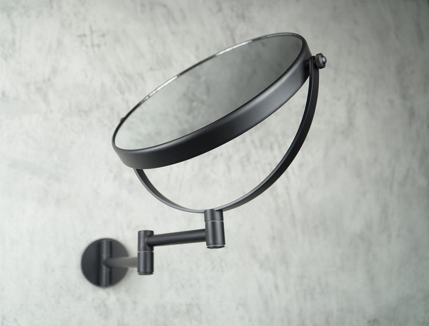 Deante ROUND Kosmetikspiegel mit beweglichem Arm zur Wandmontage Schwarz