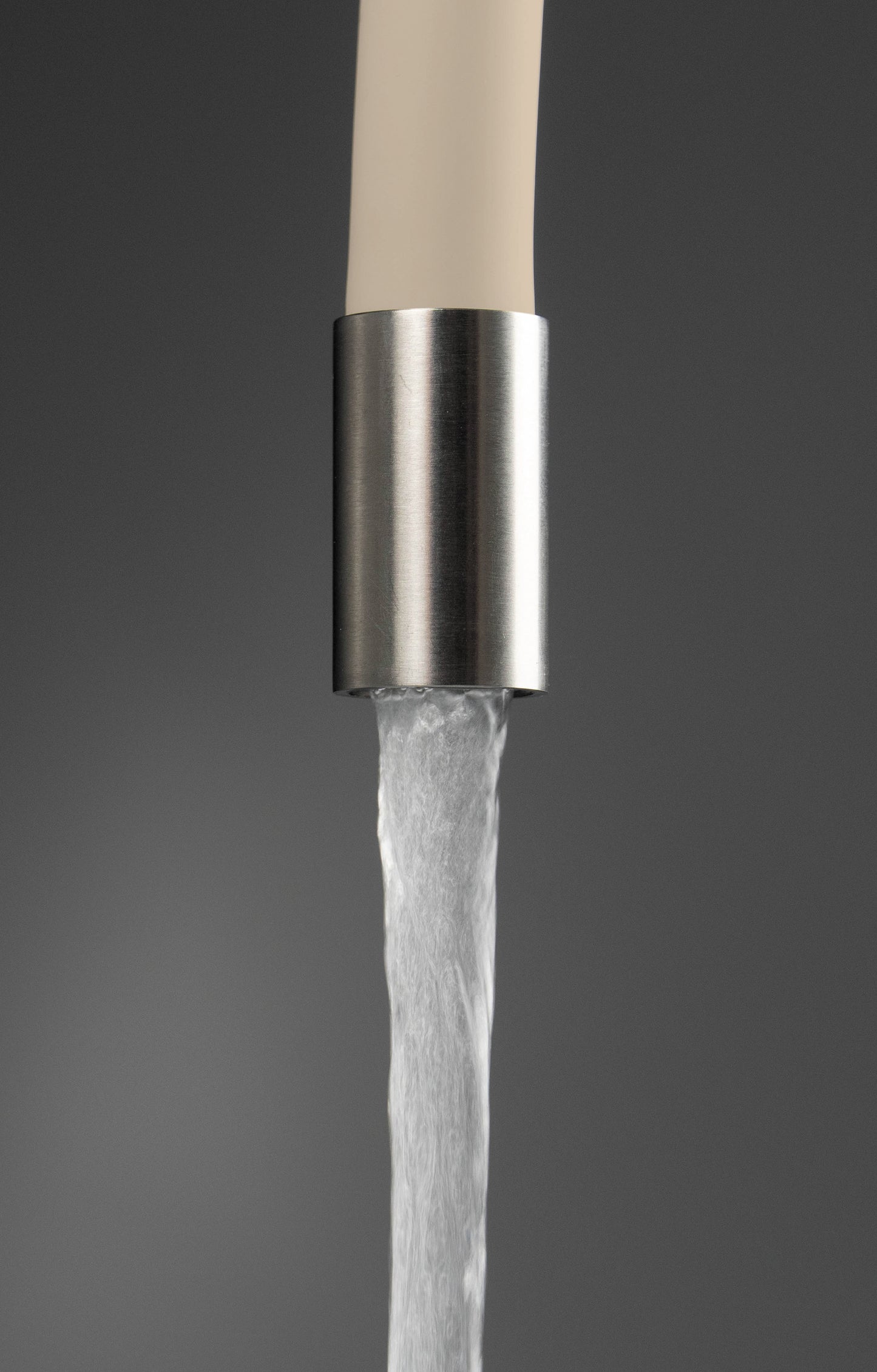 Deante LUNO Küchenarmatur mit flexiblem Auslauf aus Silikon Beige / Stahl gebürstet