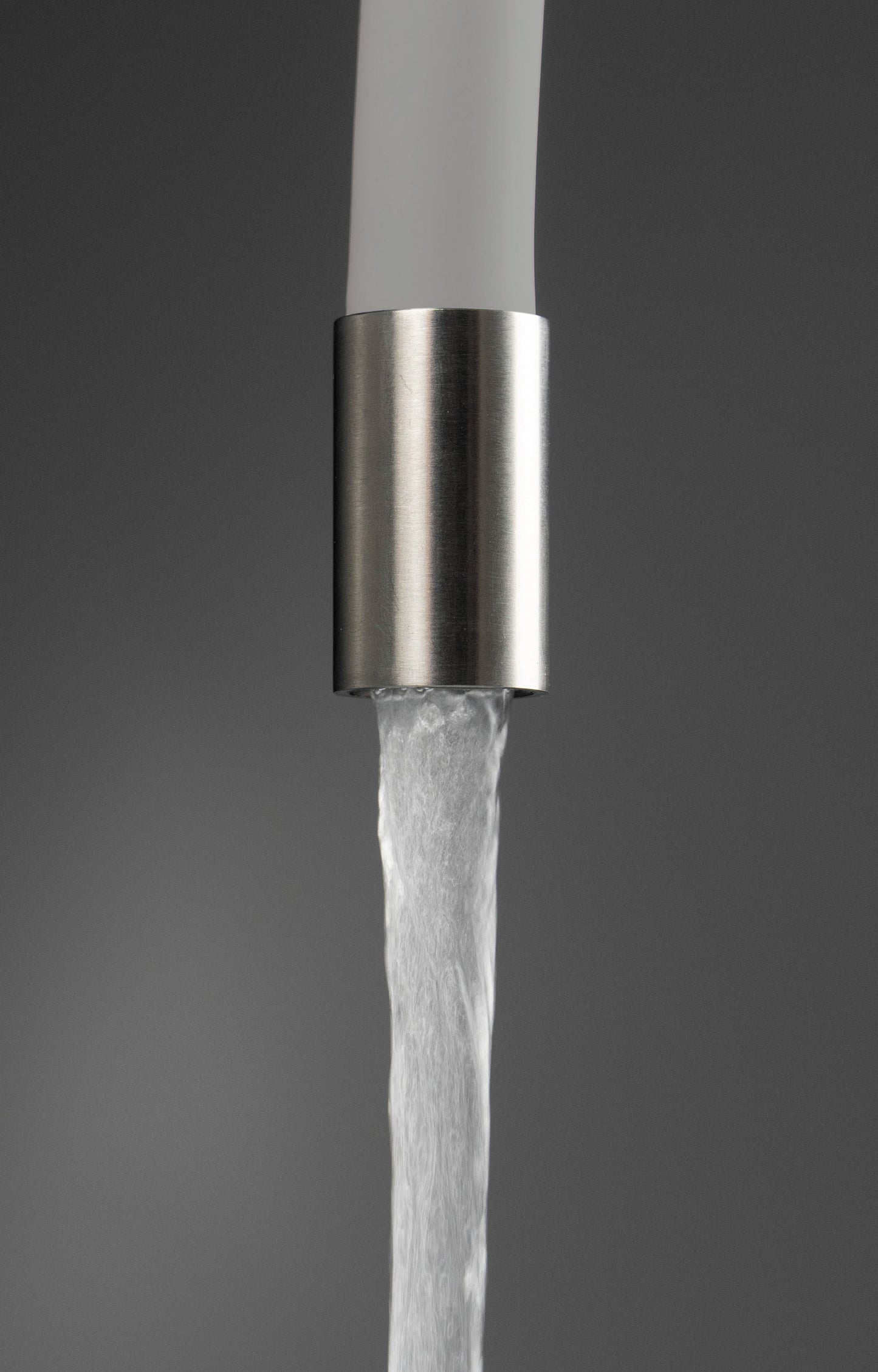 Deante LUNO Küchenarmatur mit flexiblem Auslauf aus Silikon Grau / Stahl gebürstet