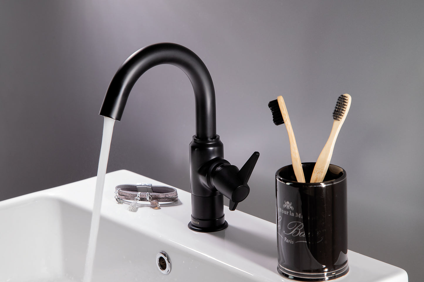 Deante TEMISTO Kreuzgriff-Waschtischarmatur im Retro-Look Schwarz