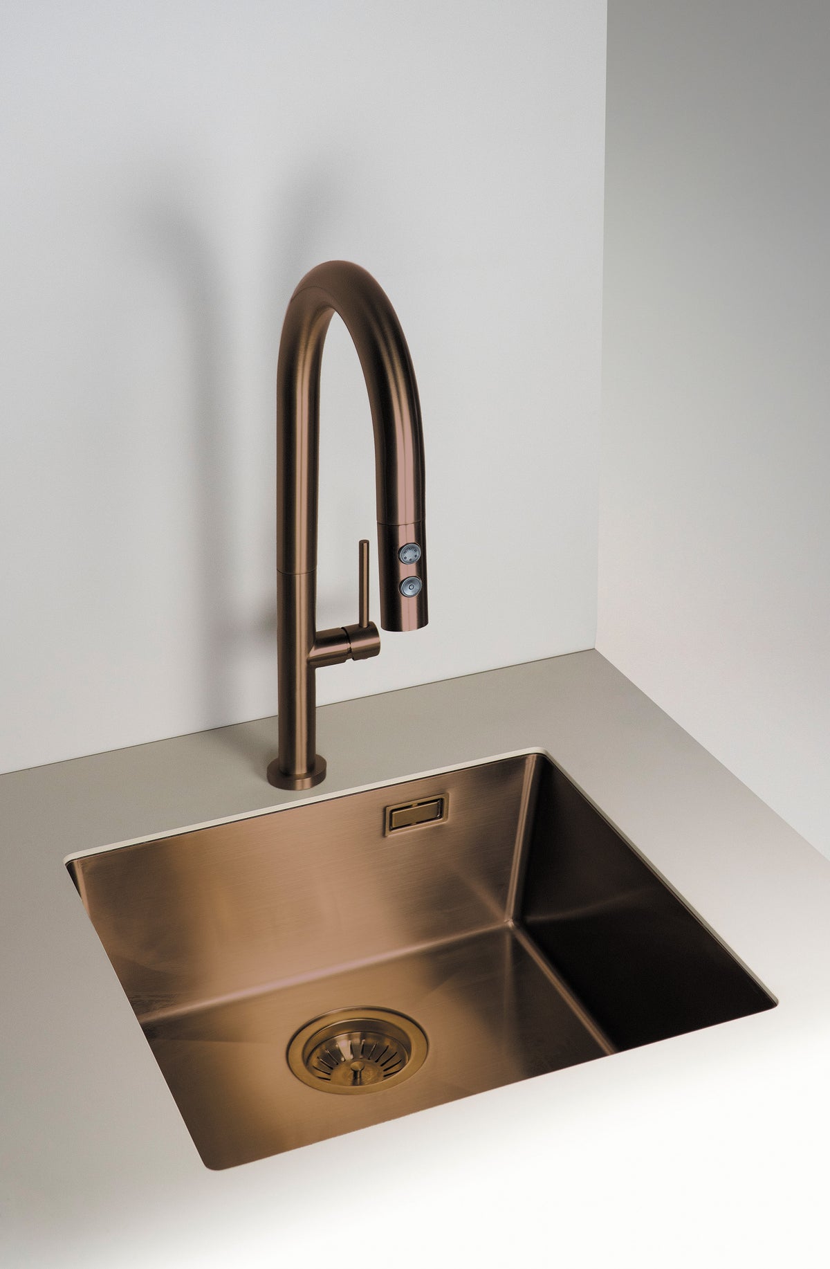 Deante OLFATO Edelstahlspüle 55 x 50 cm 1-Becken rechteckig inkl. Siphon Bronze gebürstet