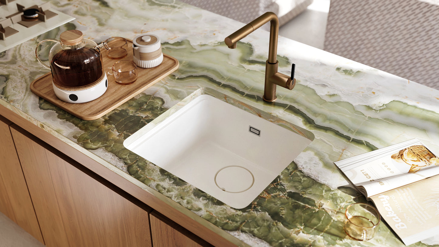 Deante MOMI Granitspüle mit tiefem Becken und Schneidebrett Alabaster